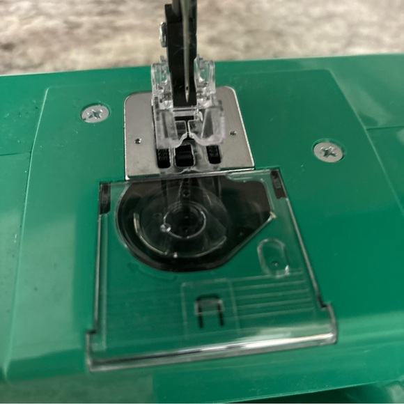 Janome New Home Rare Watermelon Model 525B Sewing Machine Works Great! W/ Extras - Picture 7 of 16